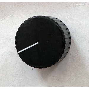 Gumb črn 32 mm